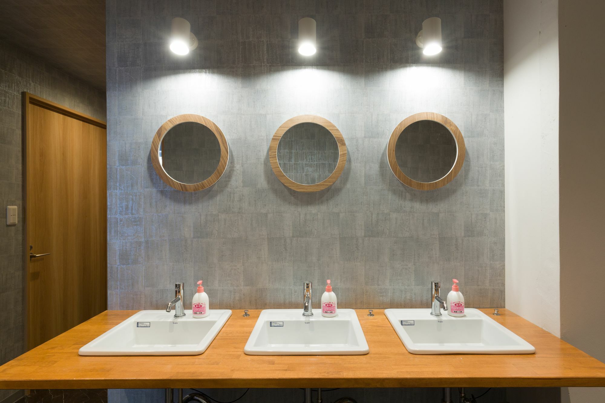 The Pisces Inn Fukuoka  Eksteriør bilde